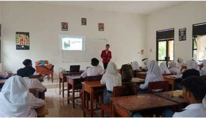 Counseling session at SMAN 1 Kamal